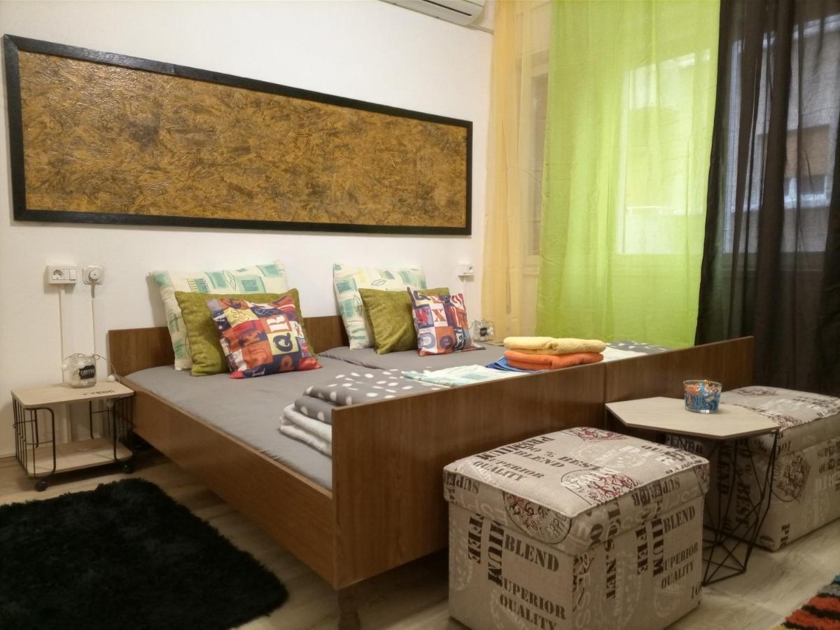 Studio Apartment Corner 里耶卡 外观 照片