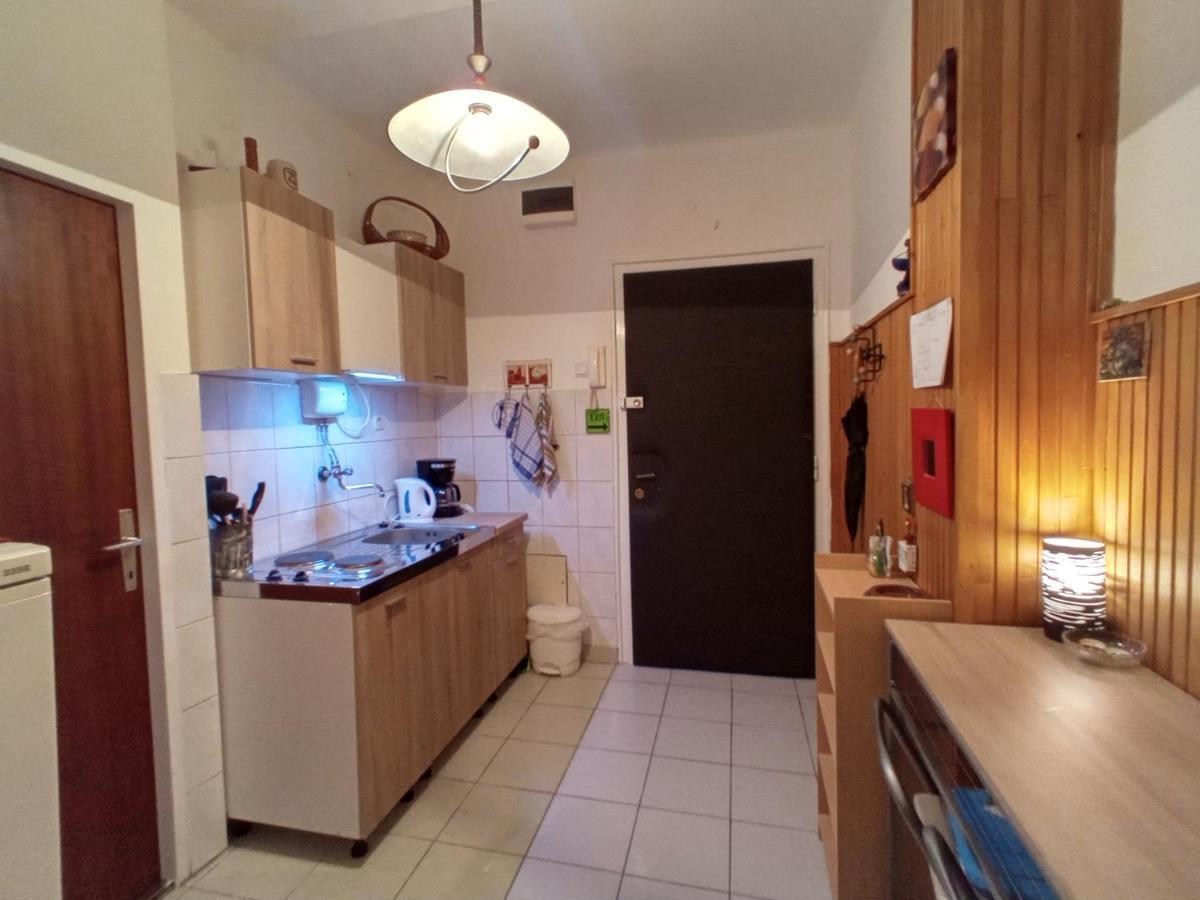 Studio Apartment Corner 里耶卡 外观 照片